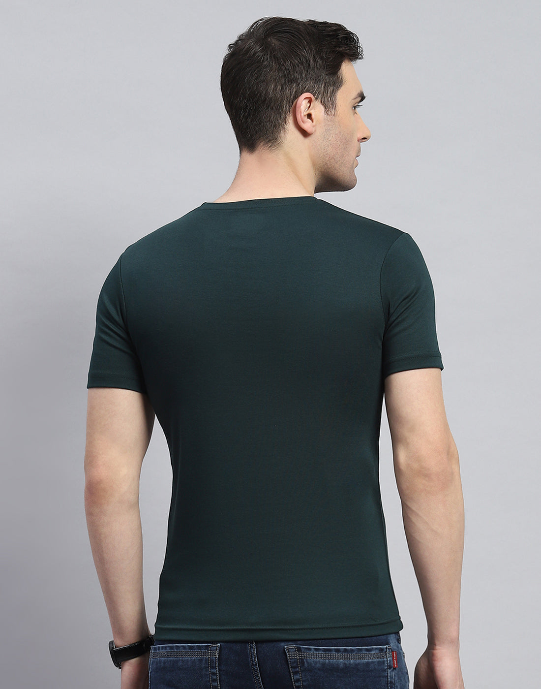 Men Green Solid Round Neck Half Sleeve T-Shirt