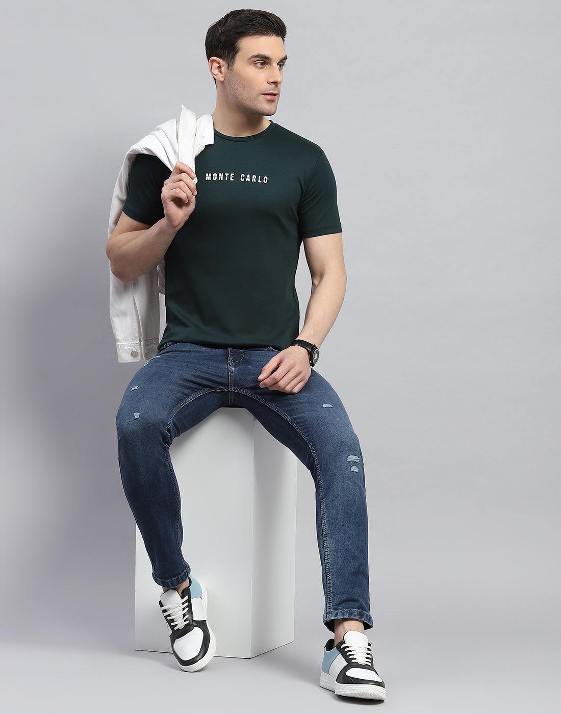 Men Green Solid Round Neck Half Sleeve T-Shirt