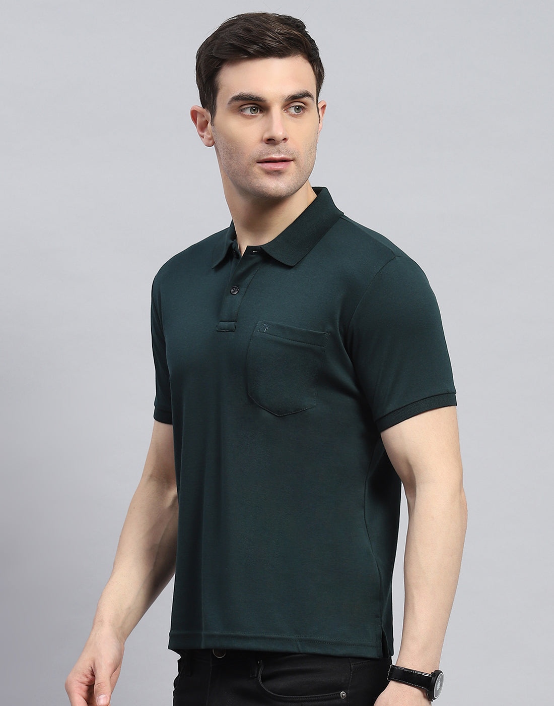 Men Green Solid Polo Collar Half Sleeve T-Shirt