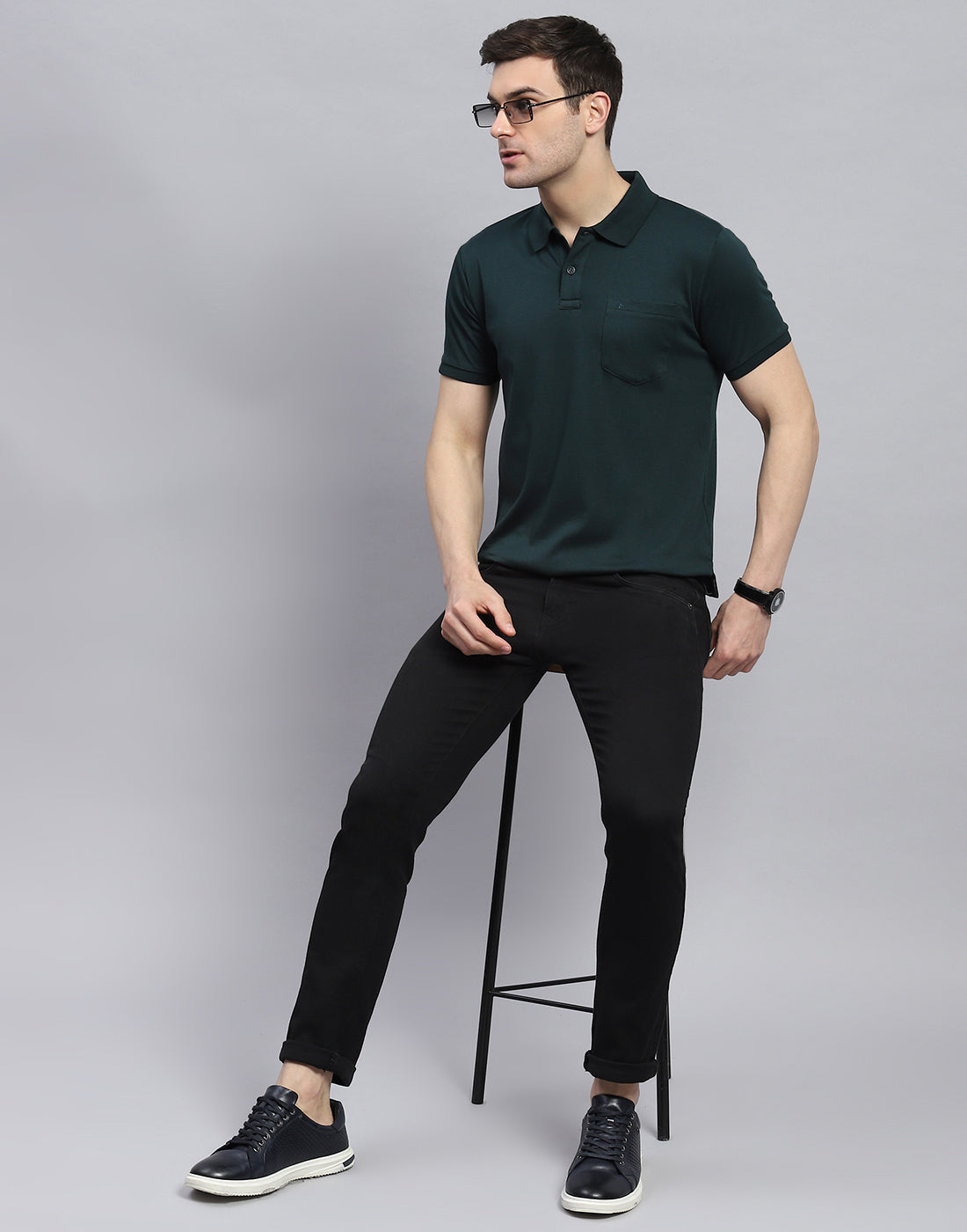 Men Green Solid Polo Collar Half Sleeve T-Shirt
