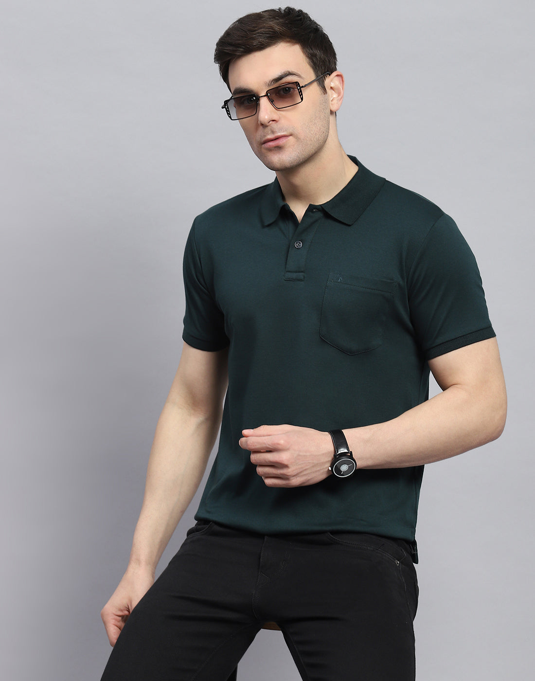 Men Green Solid Polo Collar Half Sleeve T-Shirt