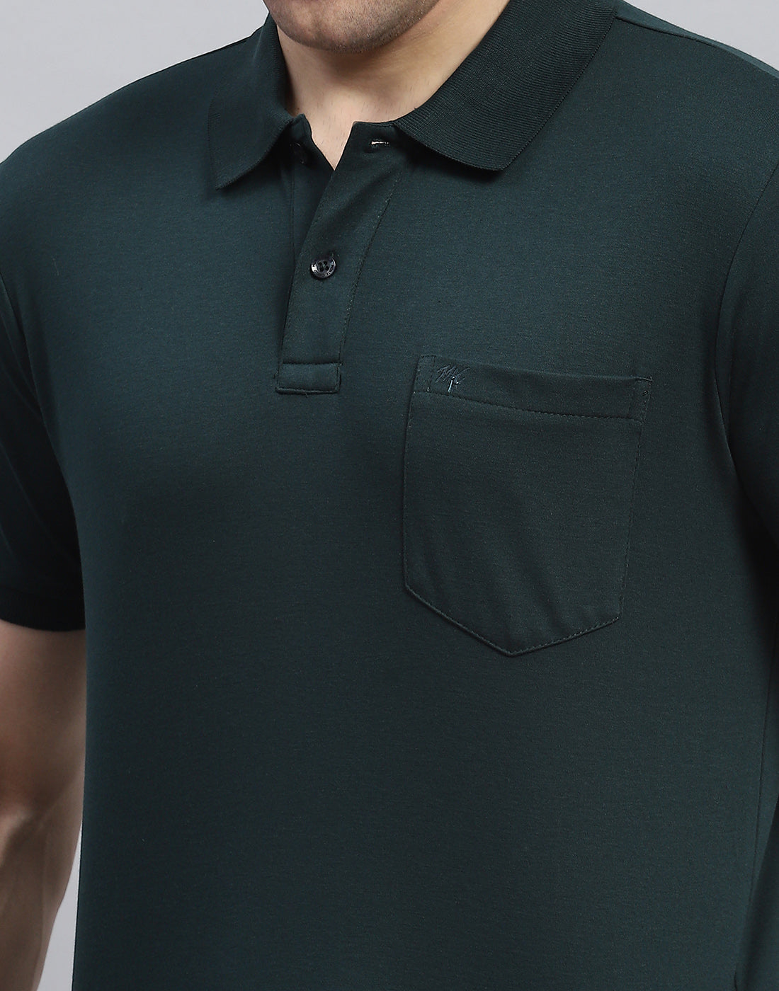 Men Green Solid Polo Collar Half Sleeve T-Shirt