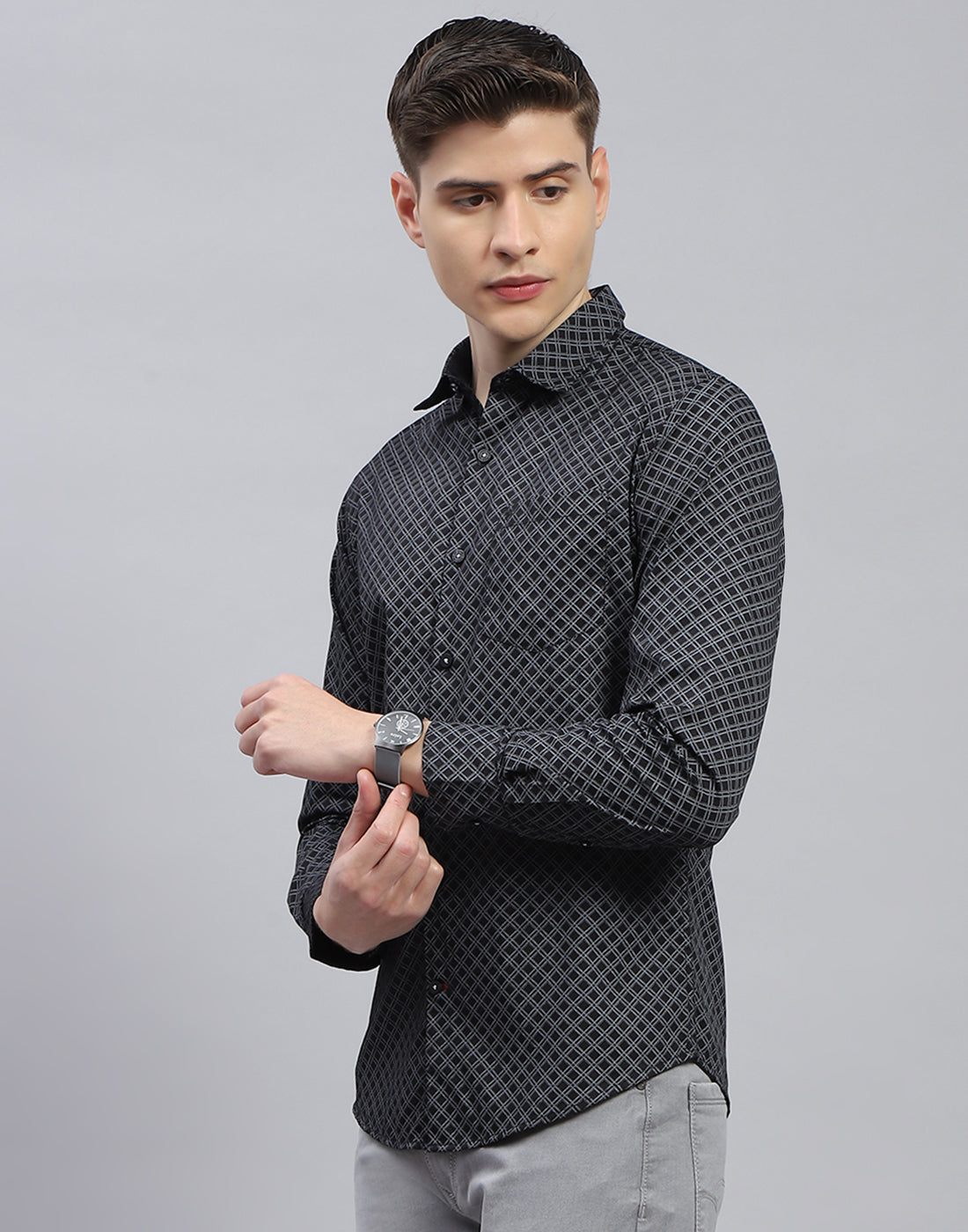Men Black Printed Spread Collar Full Sleeve Shirt