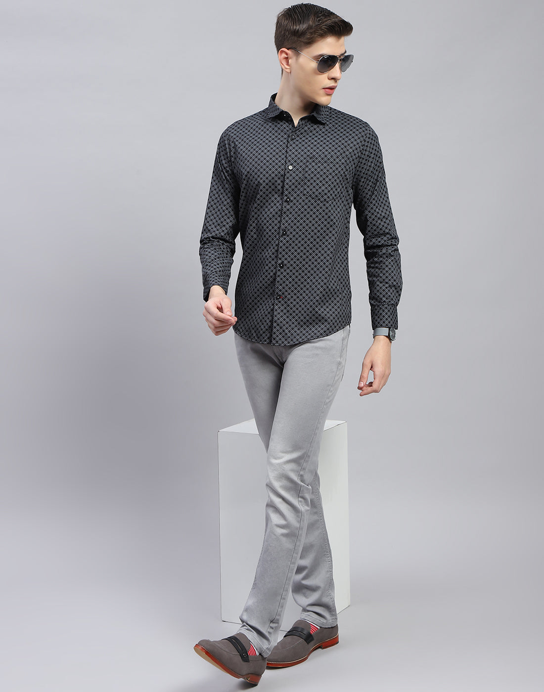 Men Black Printed Spread Collar Full Sleeve Shirt