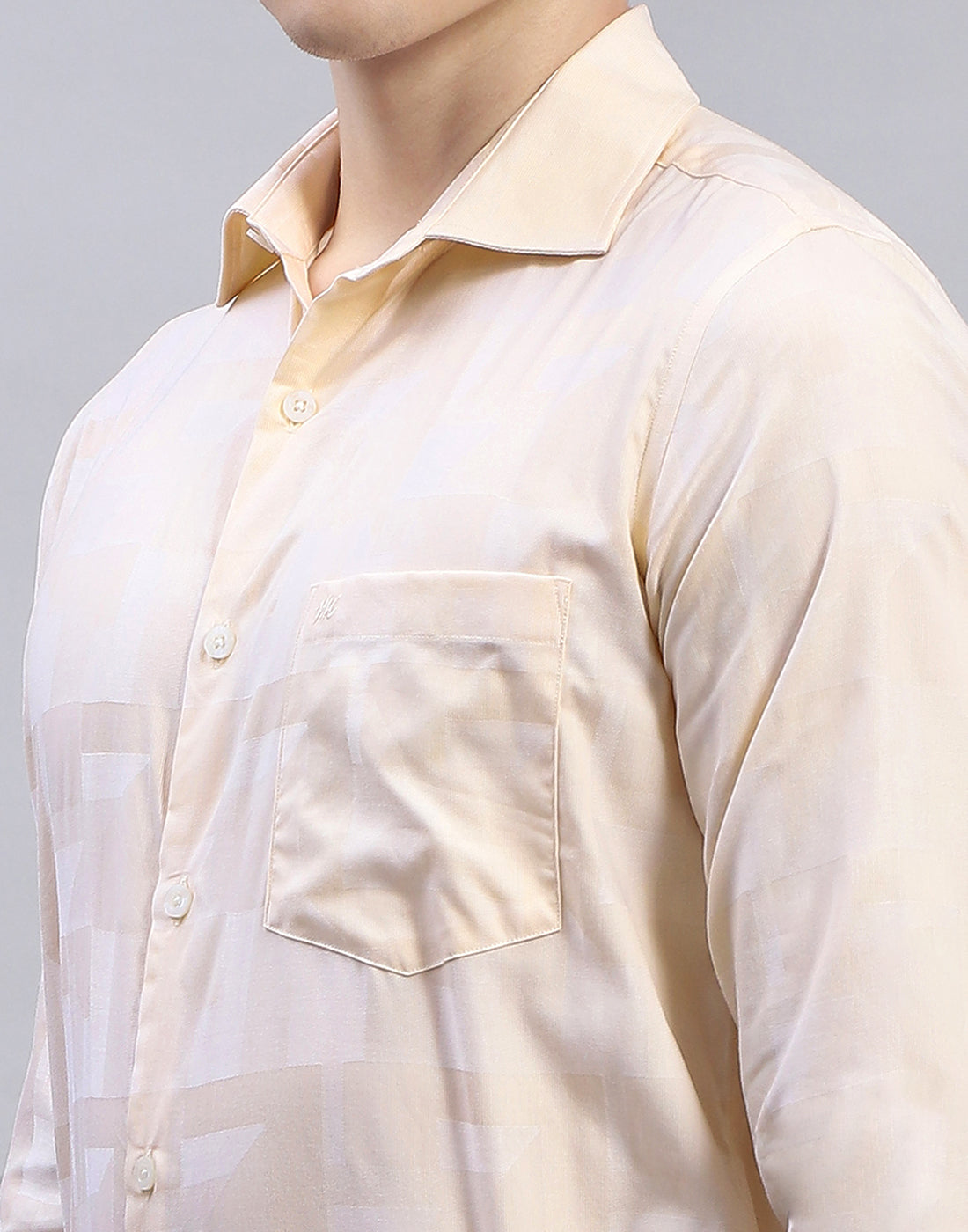 Men Peach Solid Collar Full Sleeve Shirt