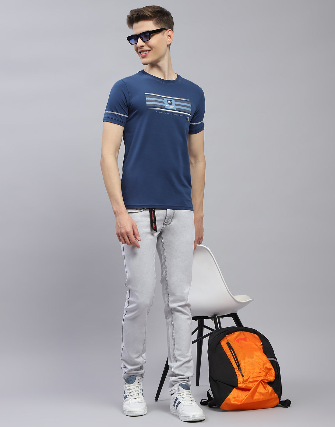 Men Navy Blue Printed Round Neck Half Sleeve T-Shirt