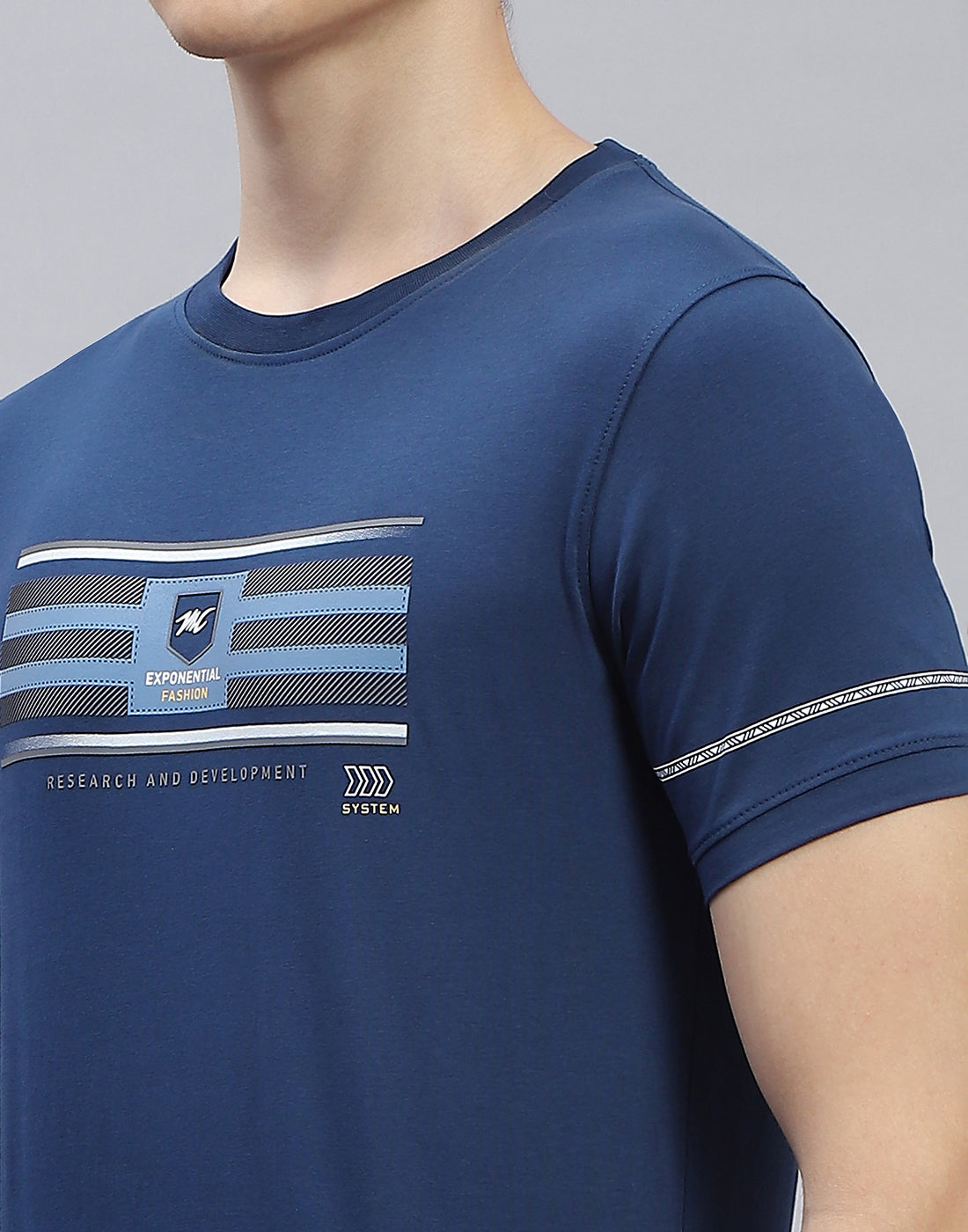 Men Navy Blue Printed Round Neck Half Sleeve T-Shirt