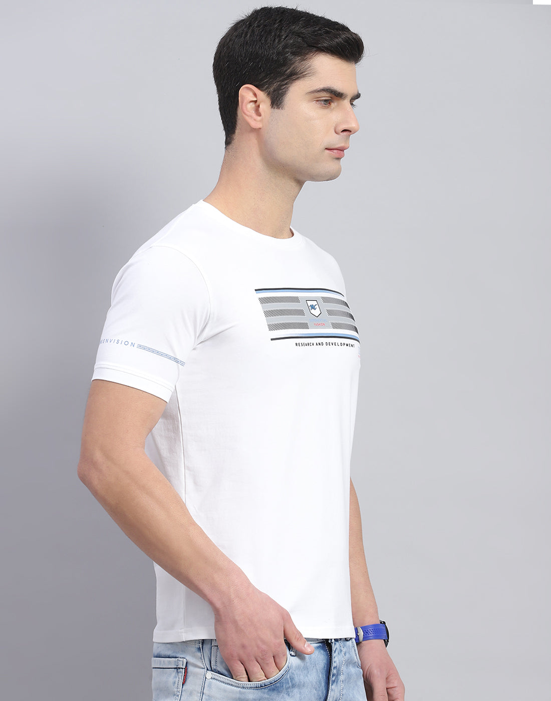 Men White Printed Round Neck Half Sleeve T-Shirt
