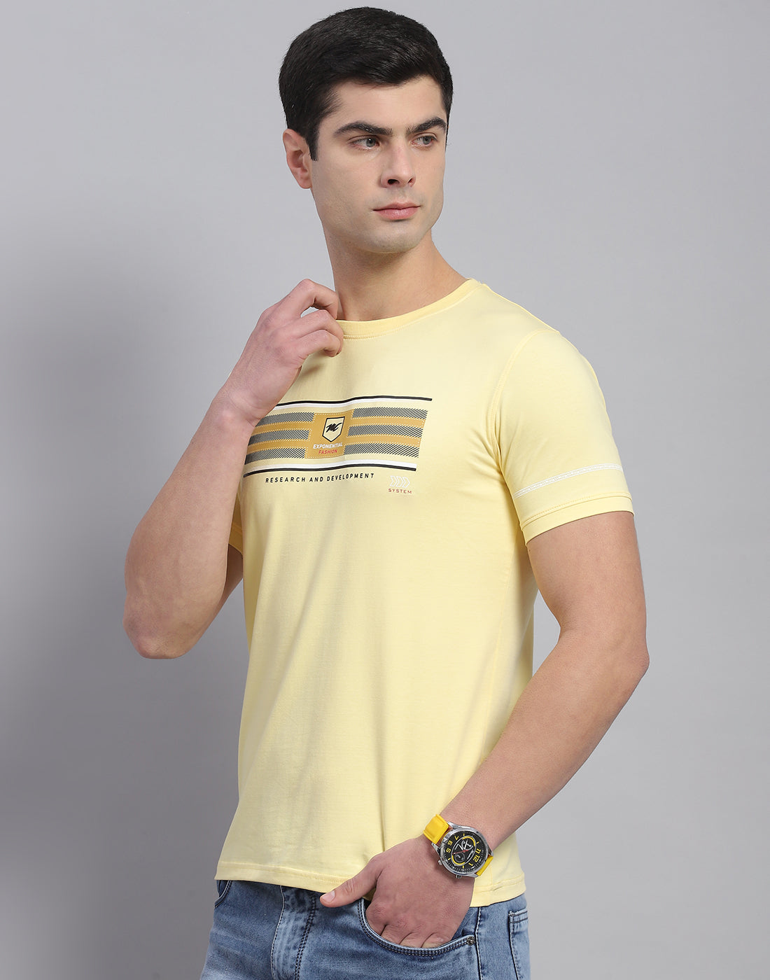 Men Yellow Printed Round Neck Half Sleeve T-Shirt
