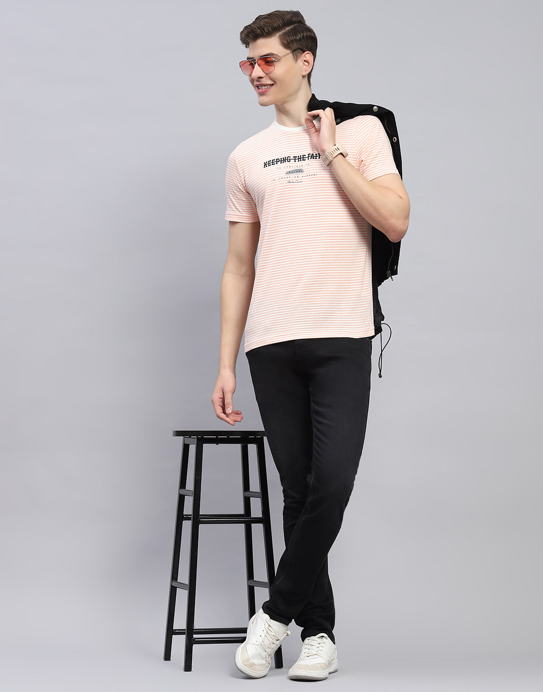 Men Pink Printed Round Neck Half Sleeve T-Shirt