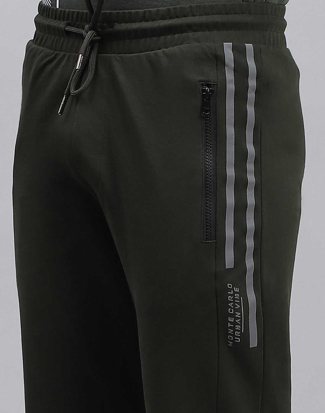 Men Olive Solid Regular Fit Lower