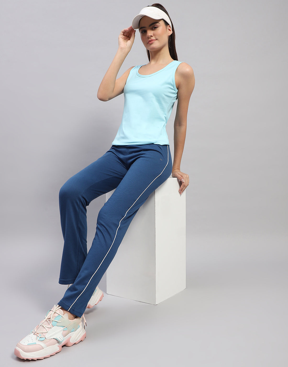 Women Blue Solid Round Neck Sleeveless Top