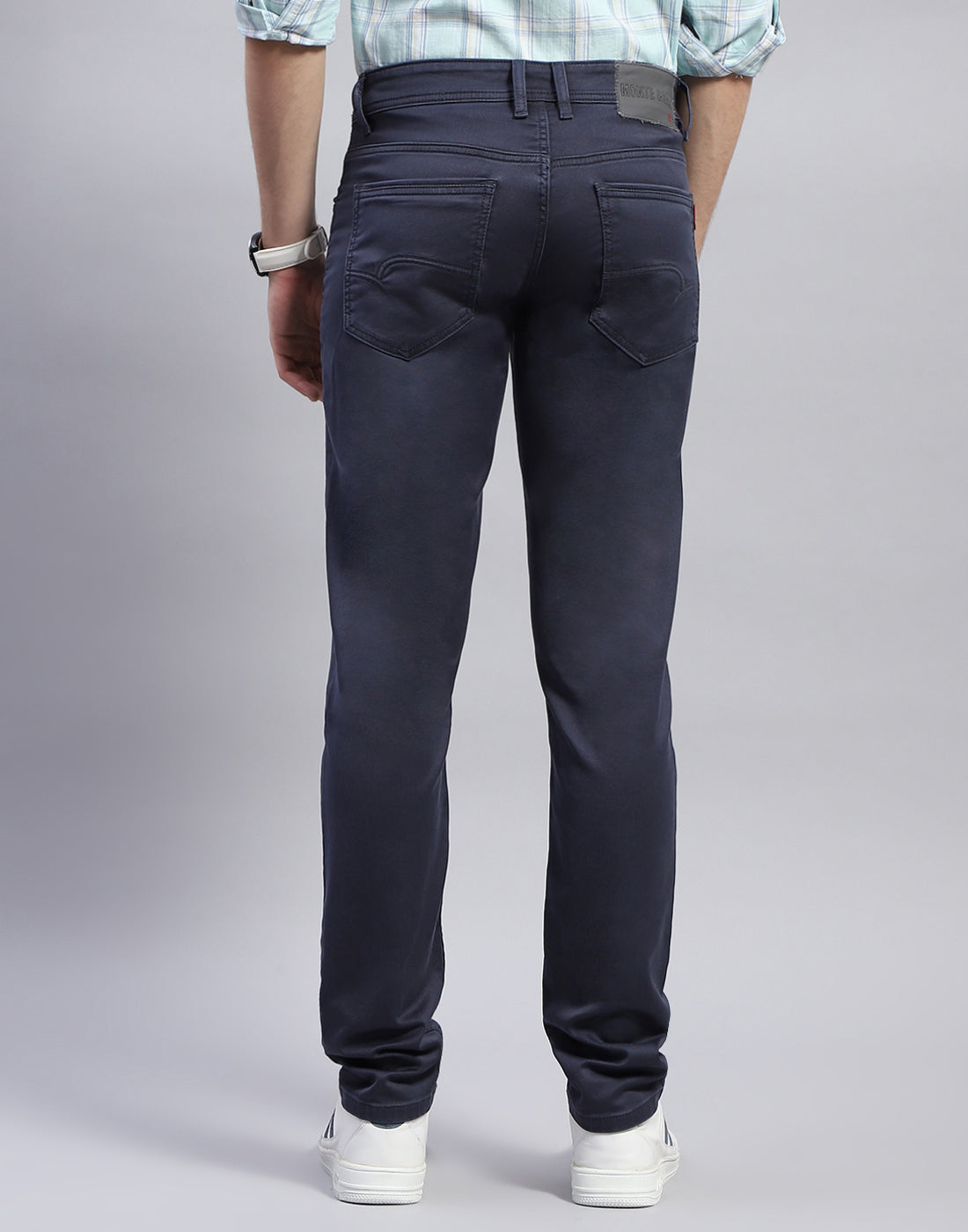 Men Blue Light Wash Narrow Fit Denim