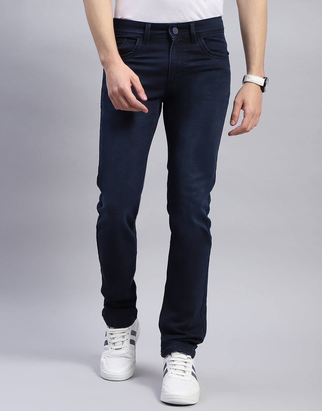 Men Blue Light Wash Narrow Fit Denim