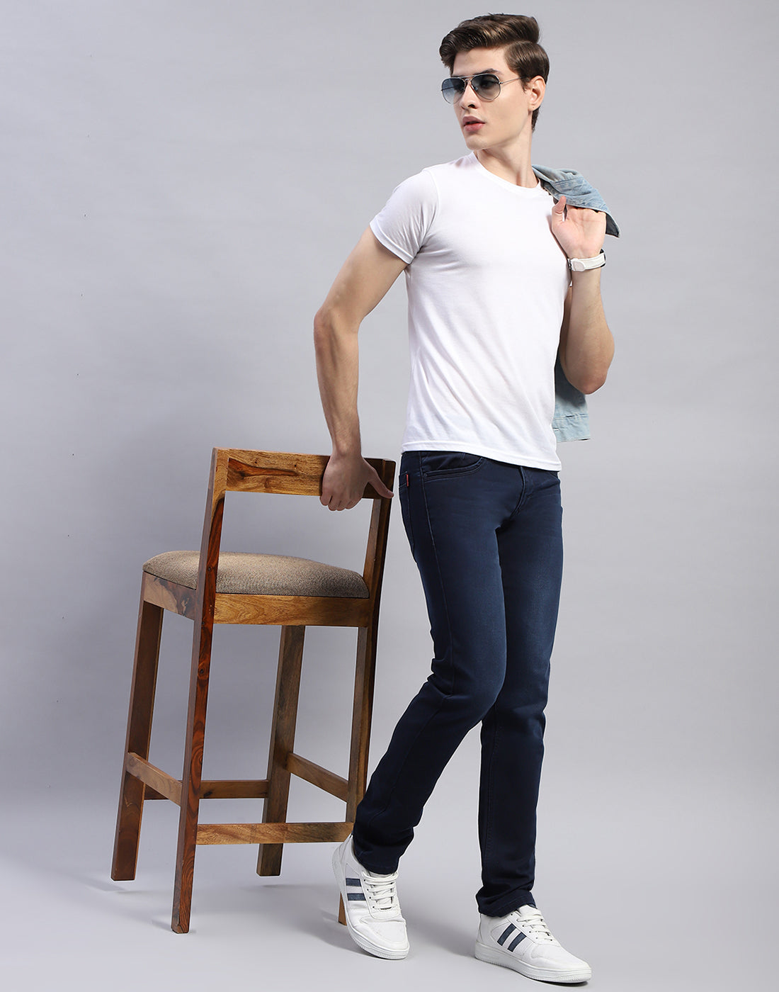 Men Blue Light Wash Narrow Fit Denim