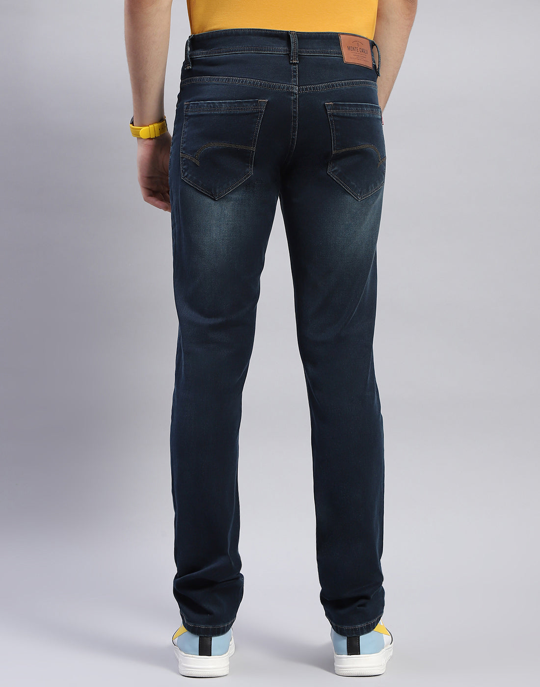 Men Blue Light Wash Narrow Fit Denim