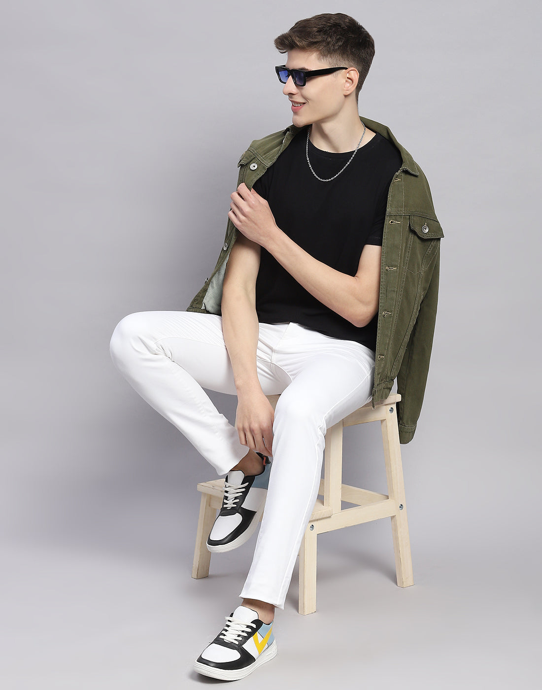 Men White Light Wash Skinny Fit Denim