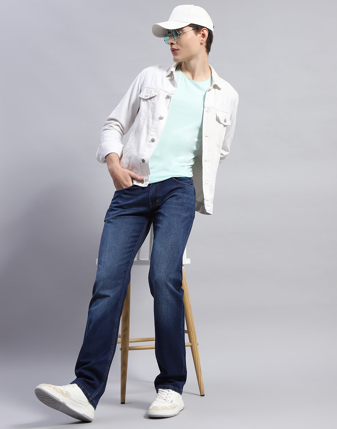 Men Blue Light Wash Straight Fit Denim