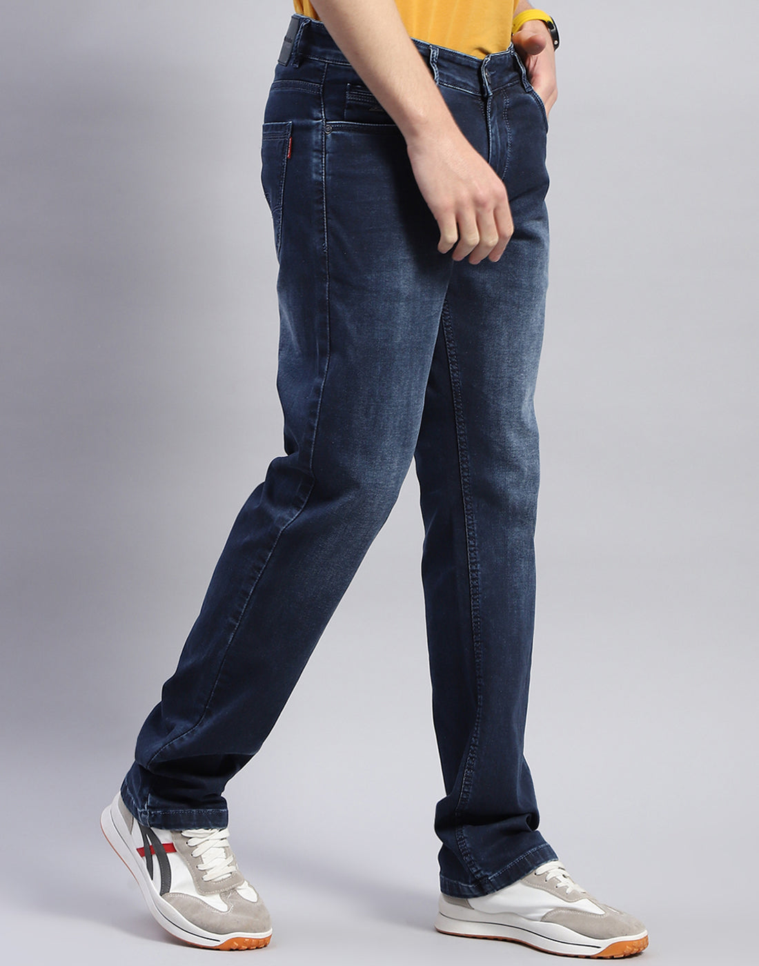 Men Blue Light Wash Straight Fit Denim