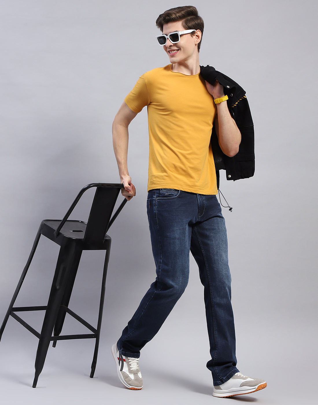 Men Blue Light Wash Straight Fit Denim