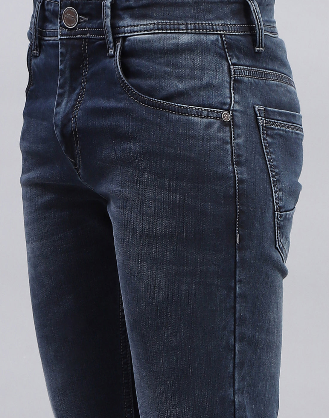 Men Blue Light Wash Narrow Fit Denim