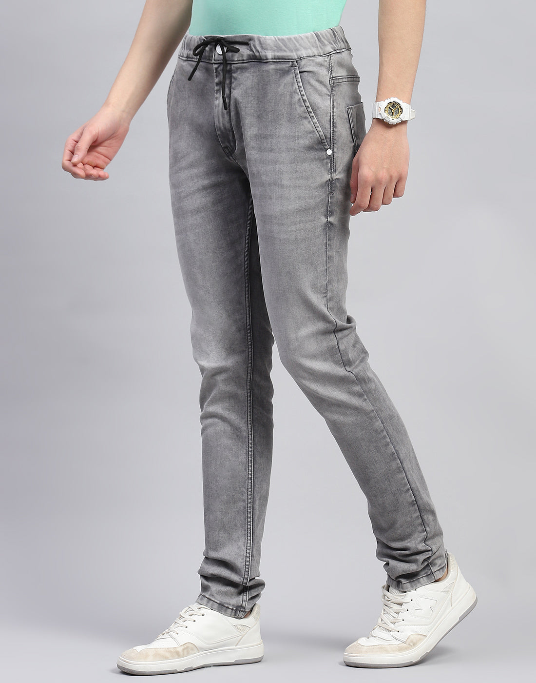 Men Grey Light Wash Regular Fit Denim