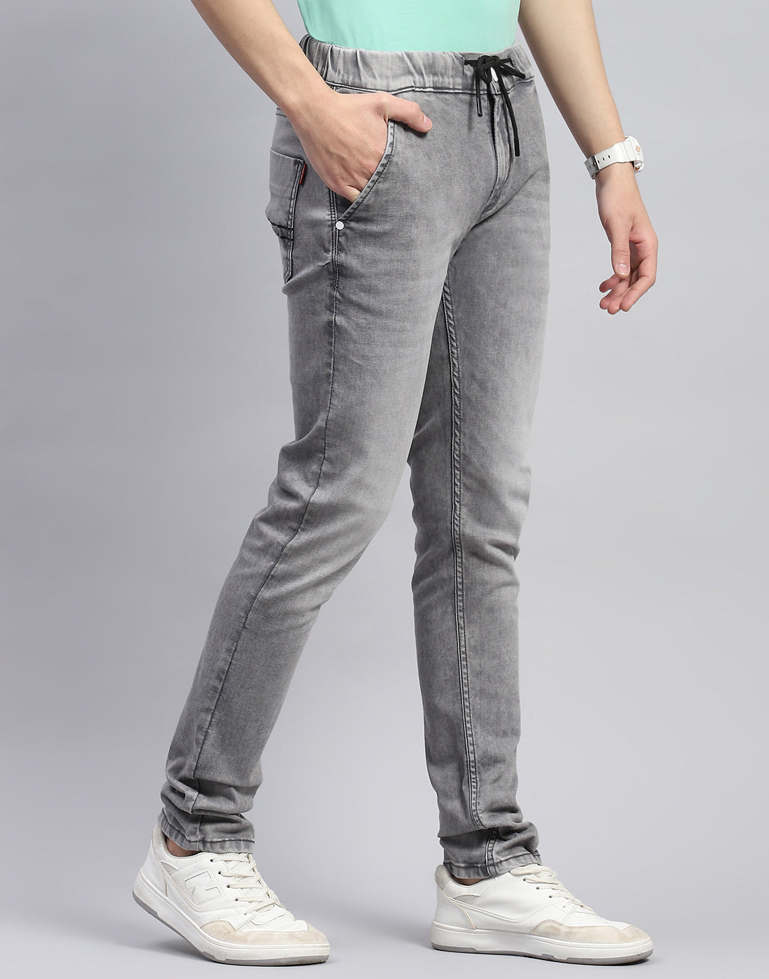 Men Grey Light Wash Regular Fit Denim