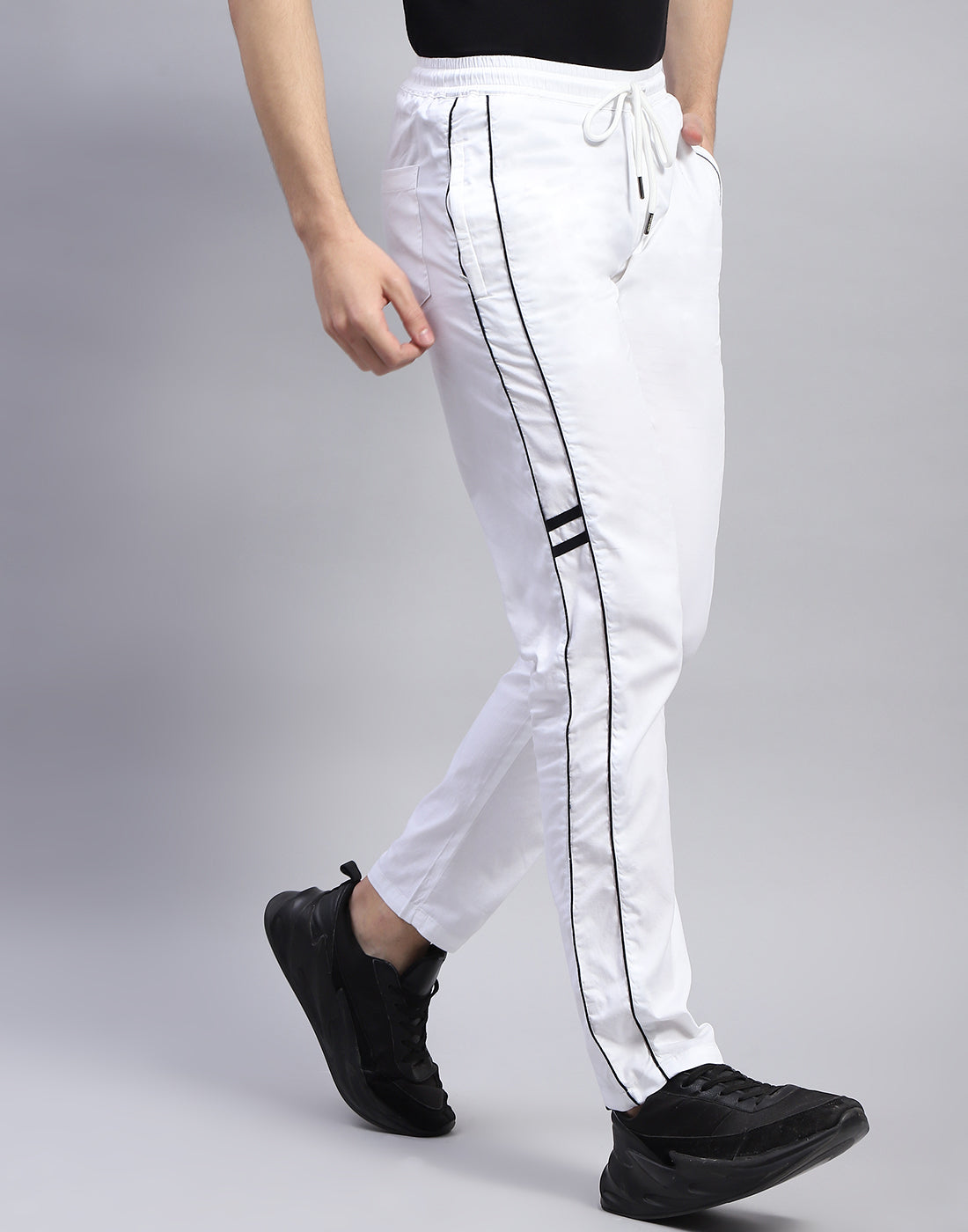 Men White Solid Regular Fit Lower