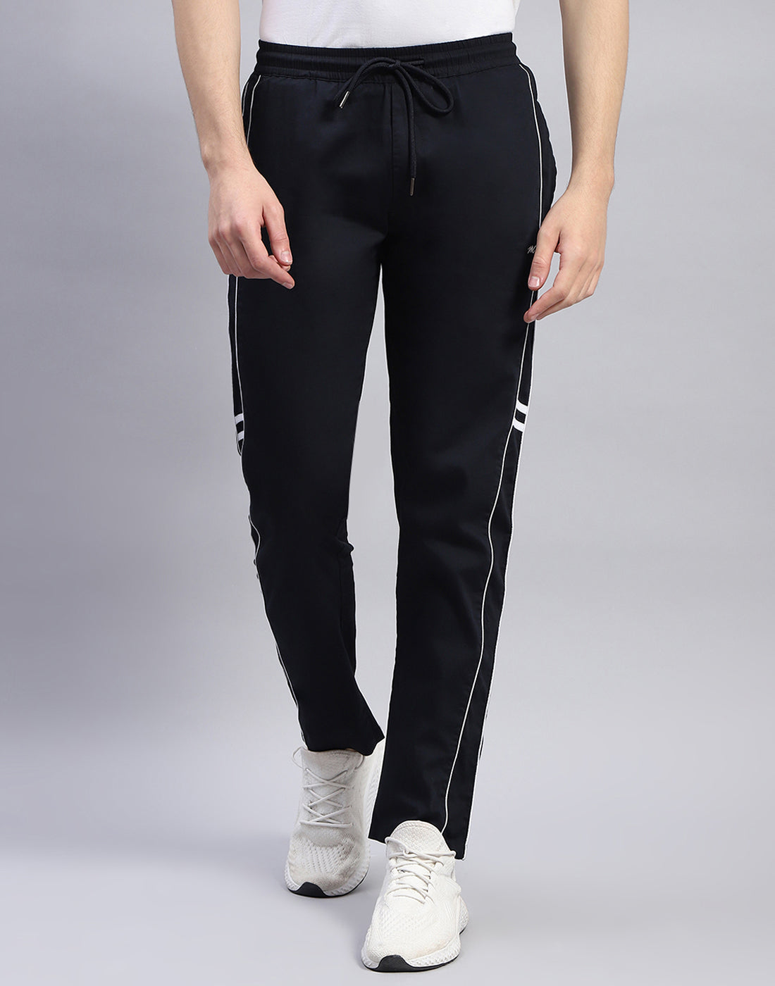 Men Navy Blue Solid Regular Fit Lower