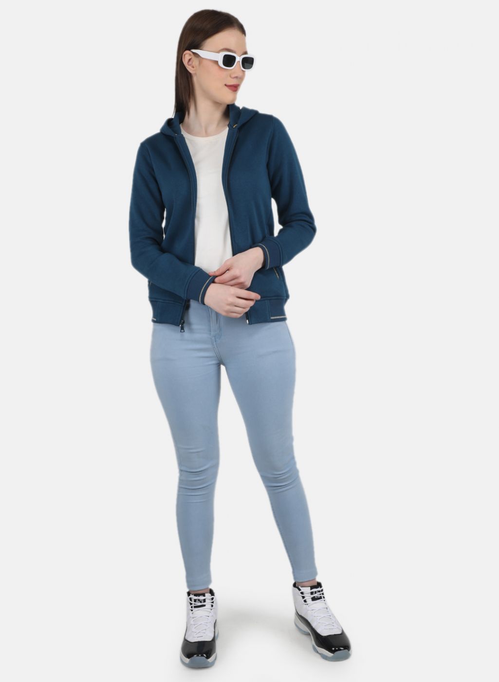 Women Blue Solid Sweatshirt