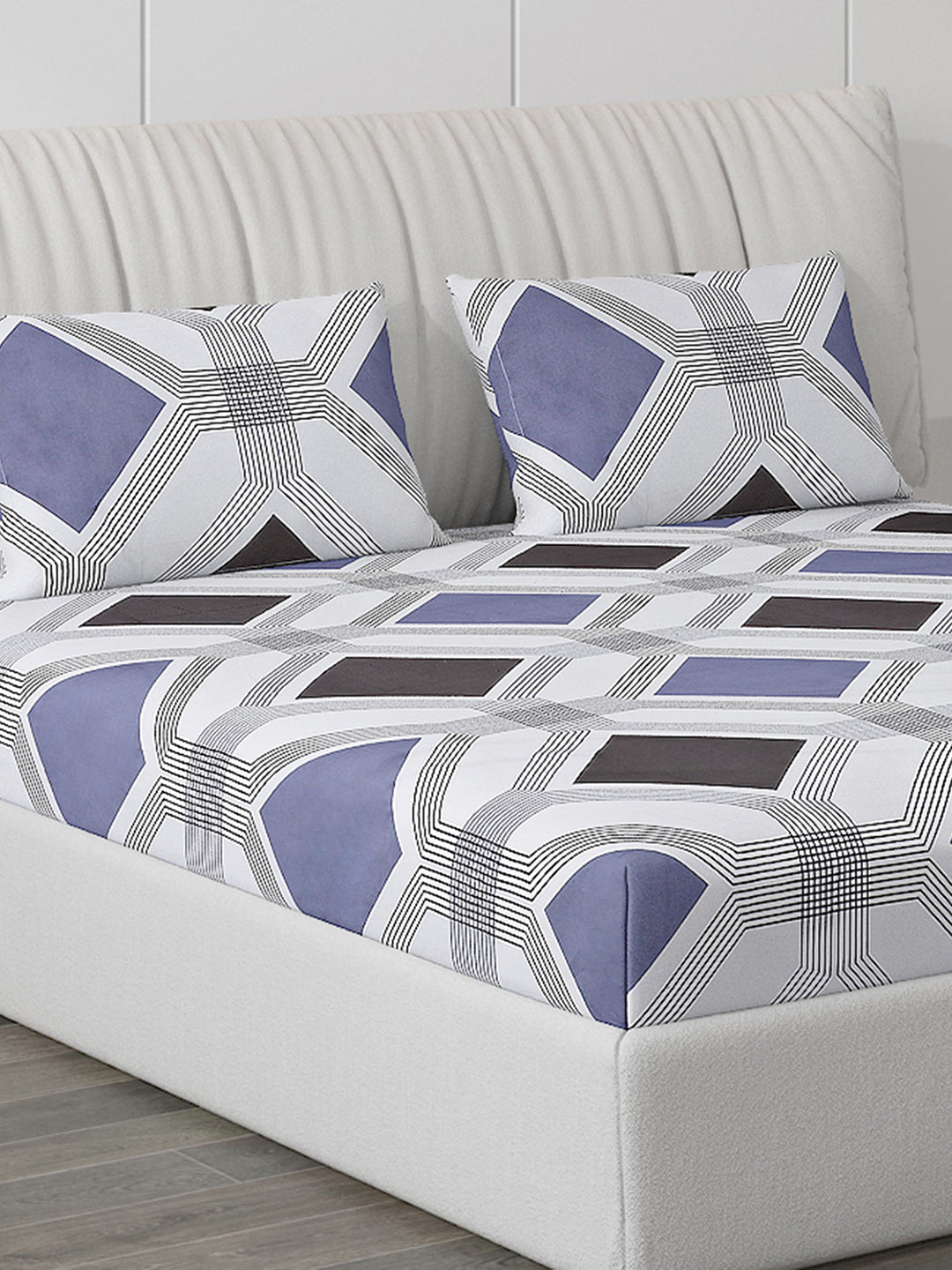 130 GSM Polyester Double Bed Bedsheet with 2 Pillow Covers