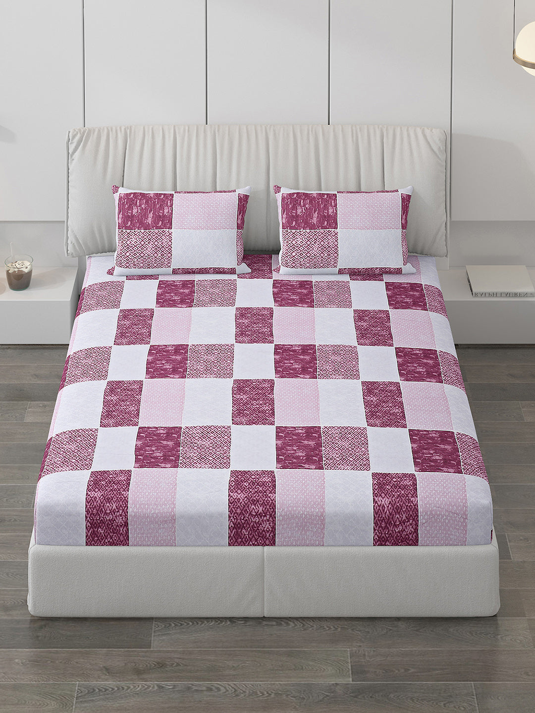 130 GSM Polyester Double Bed Bedsheet with 2 Pillow Covers