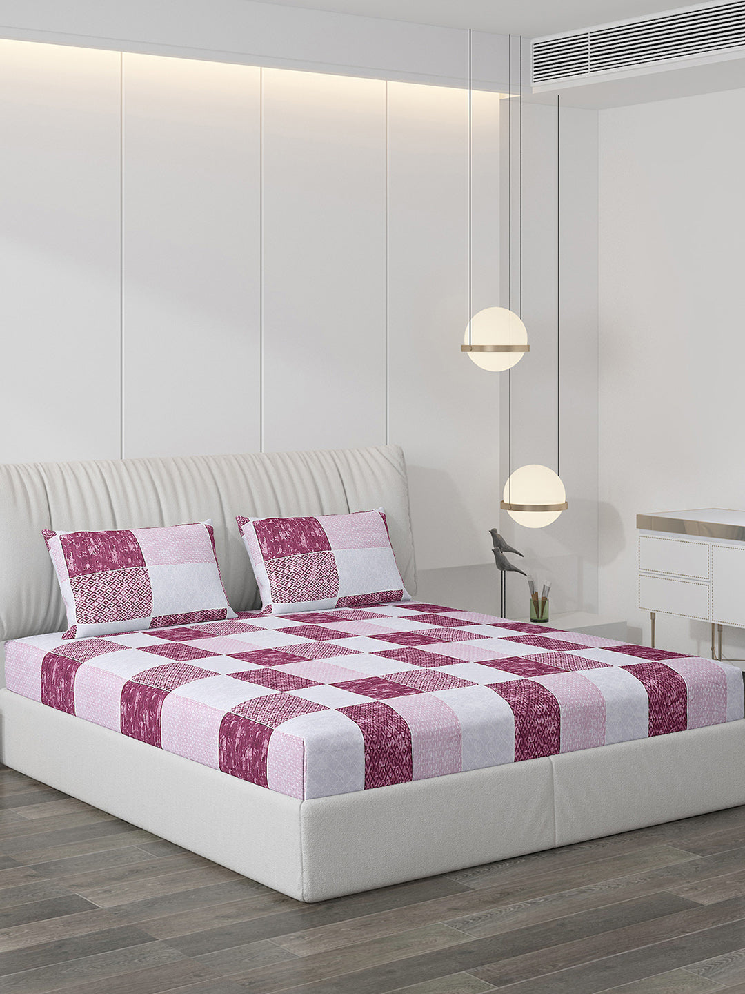 130 GSM Polyester Double Bed Bedsheet with 2 Pillow Covers