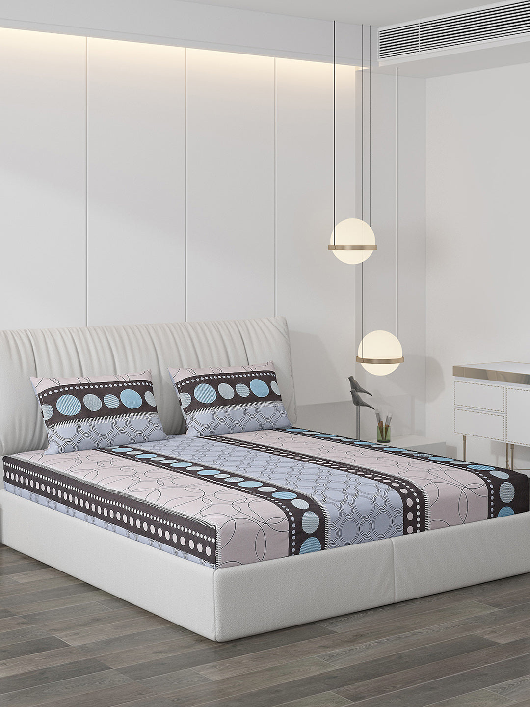 130 GSM Polyester Double Bed Bedsheet with 2 Pillow Covers