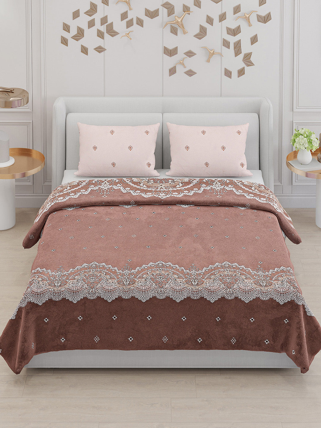 130 GSM Polyester Double Bed Bedsheet with 2 Pillow Covers