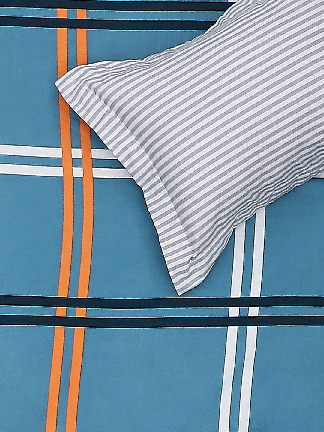 130 GSM Polyester Double Bed Bedsheet with 2 Pillow Covers