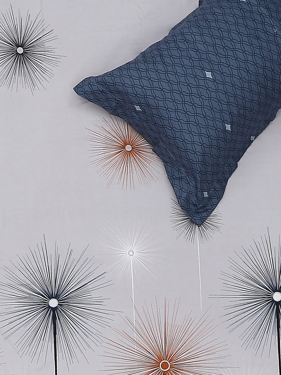 130 GSM Polyester Double Bed Bedsheet with 2 Pillow Covers