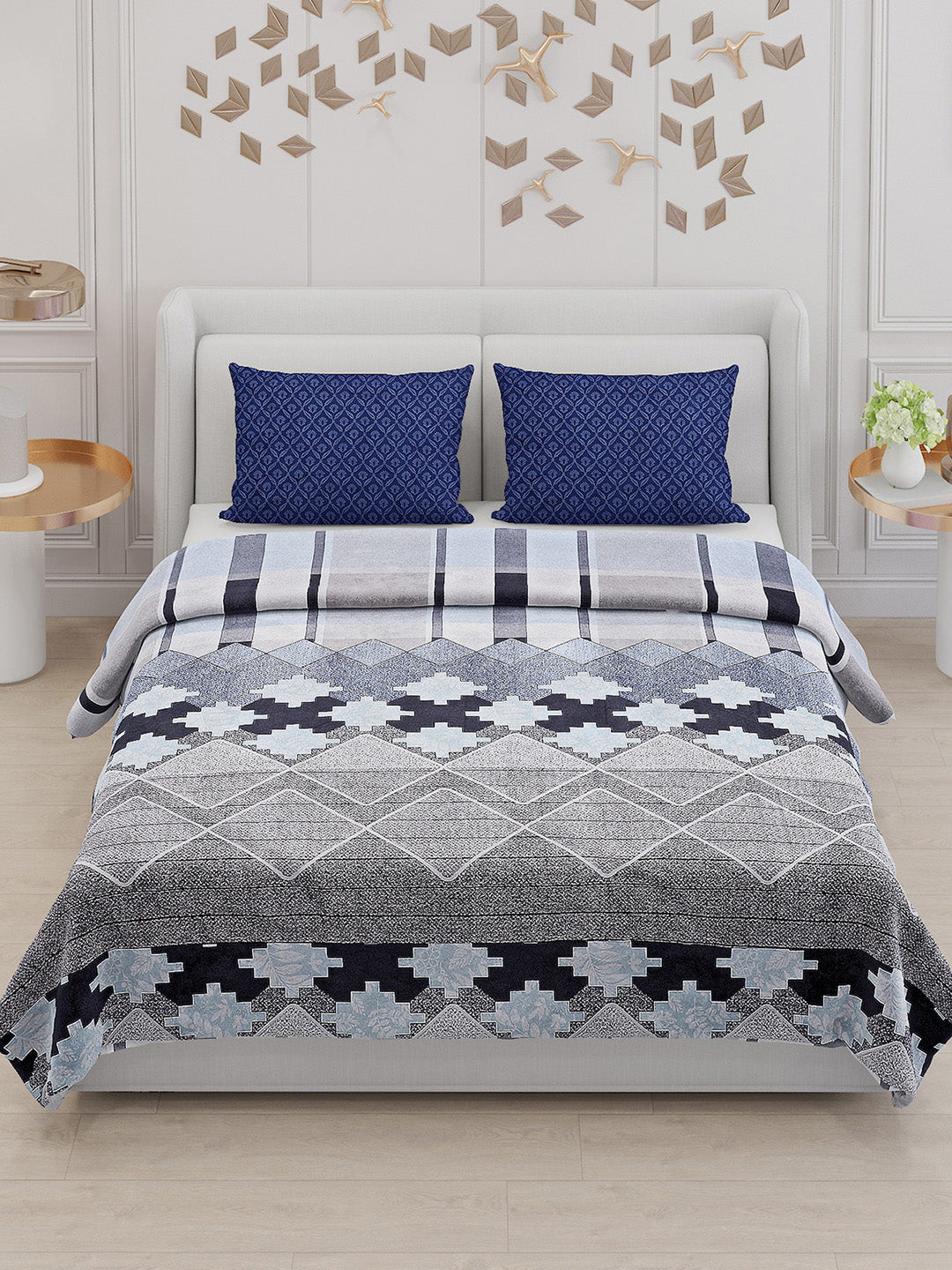 130 GSM Polyester Double Bed Bedsheet with 2 Pillow Covers