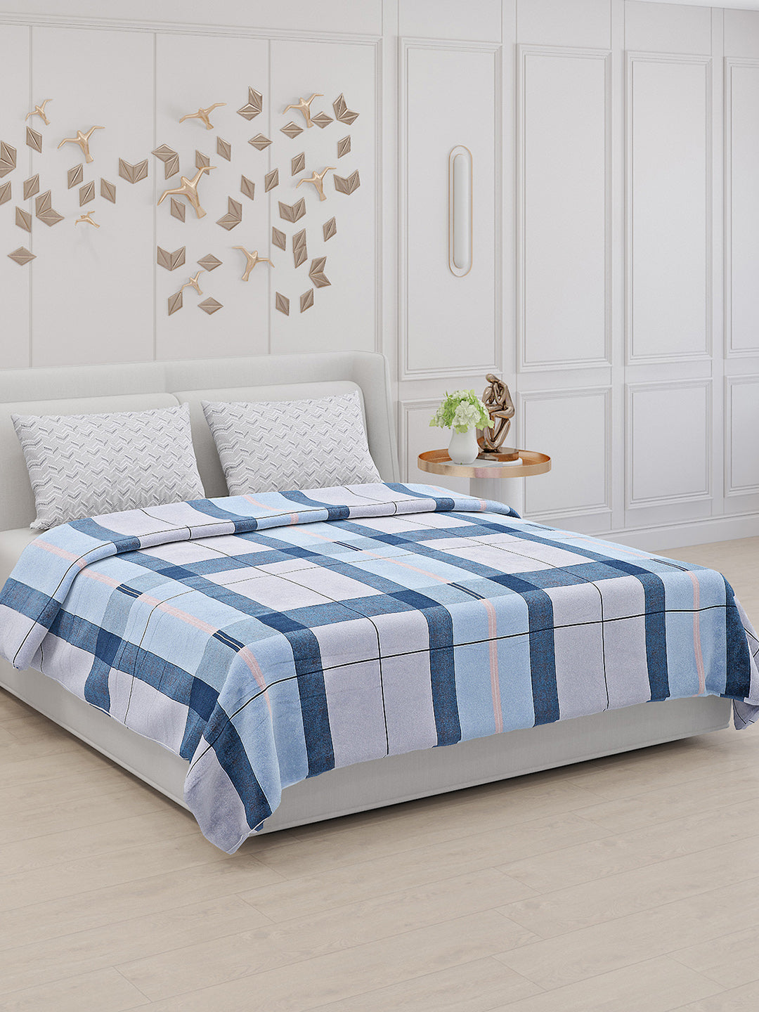 130 GSM Polyester Double Bed Bedsheet with 2 Pillow Covers