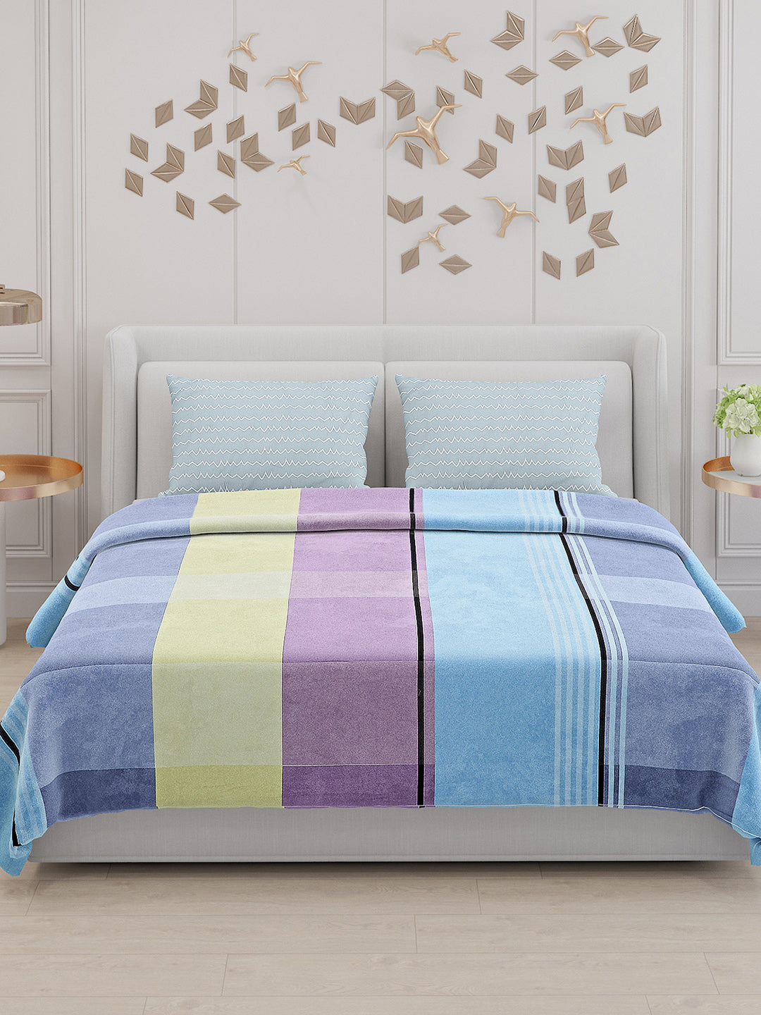 130 GSM Polyester Double Bed Bedsheet with 2 Pillow Covers