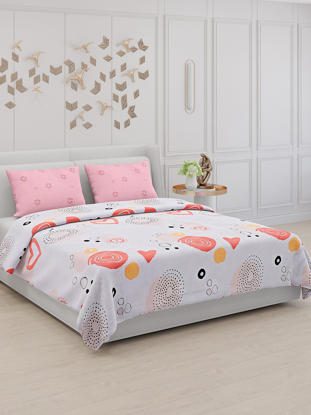 130 GSM Polyester Double Bed Bedsheet with 2 Pillow Covers