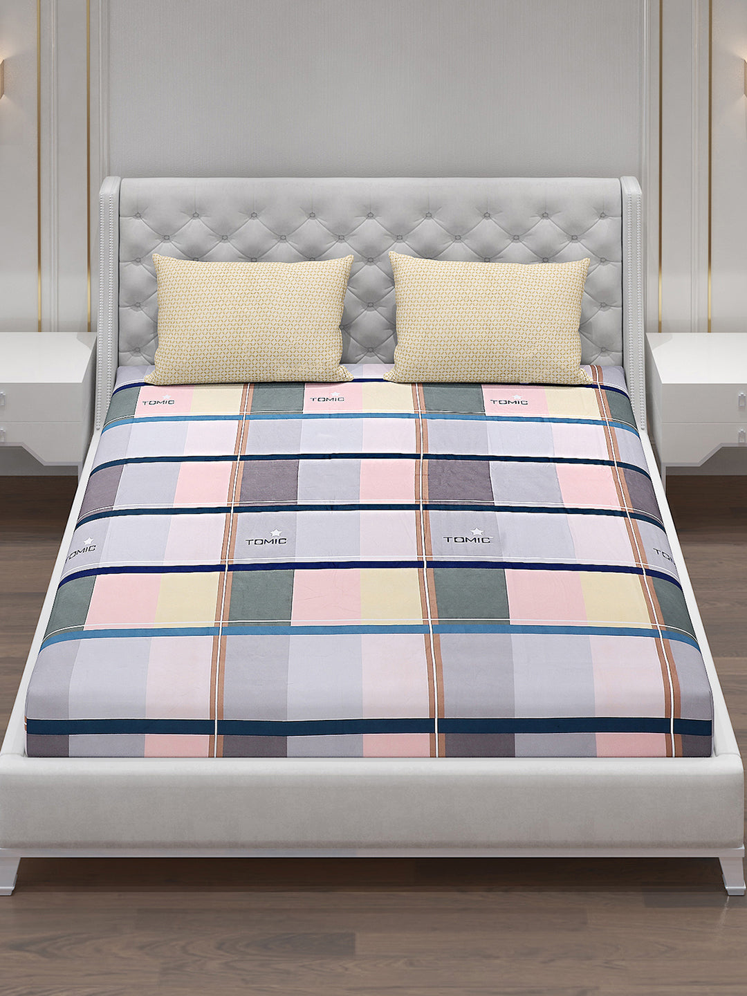 130 GSM Polyester Double Bed Bedsheet with 2 Pillow Covers