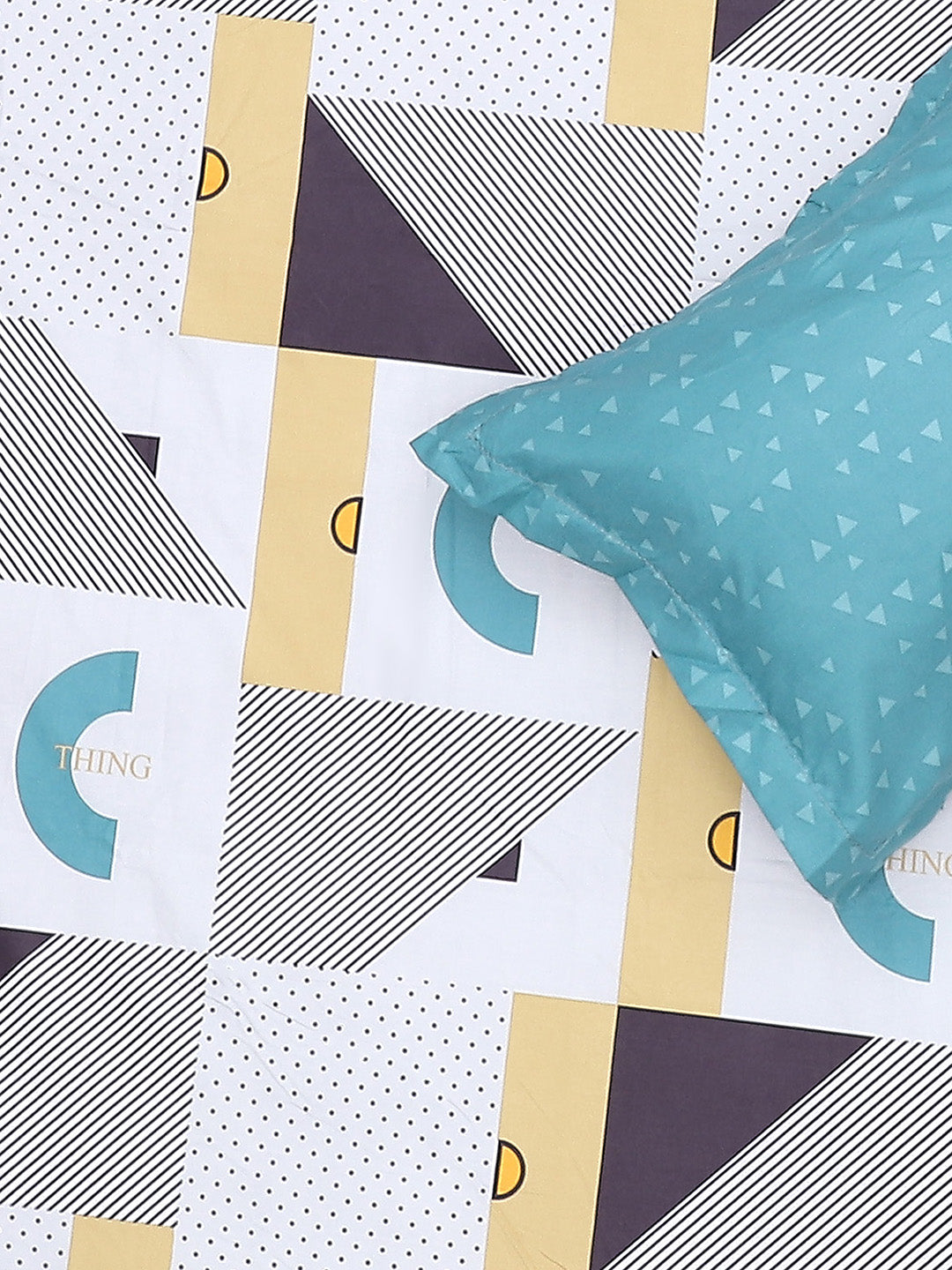 130 GSM Polyester Double Bed Bedsheet with 2 Pillow Covers