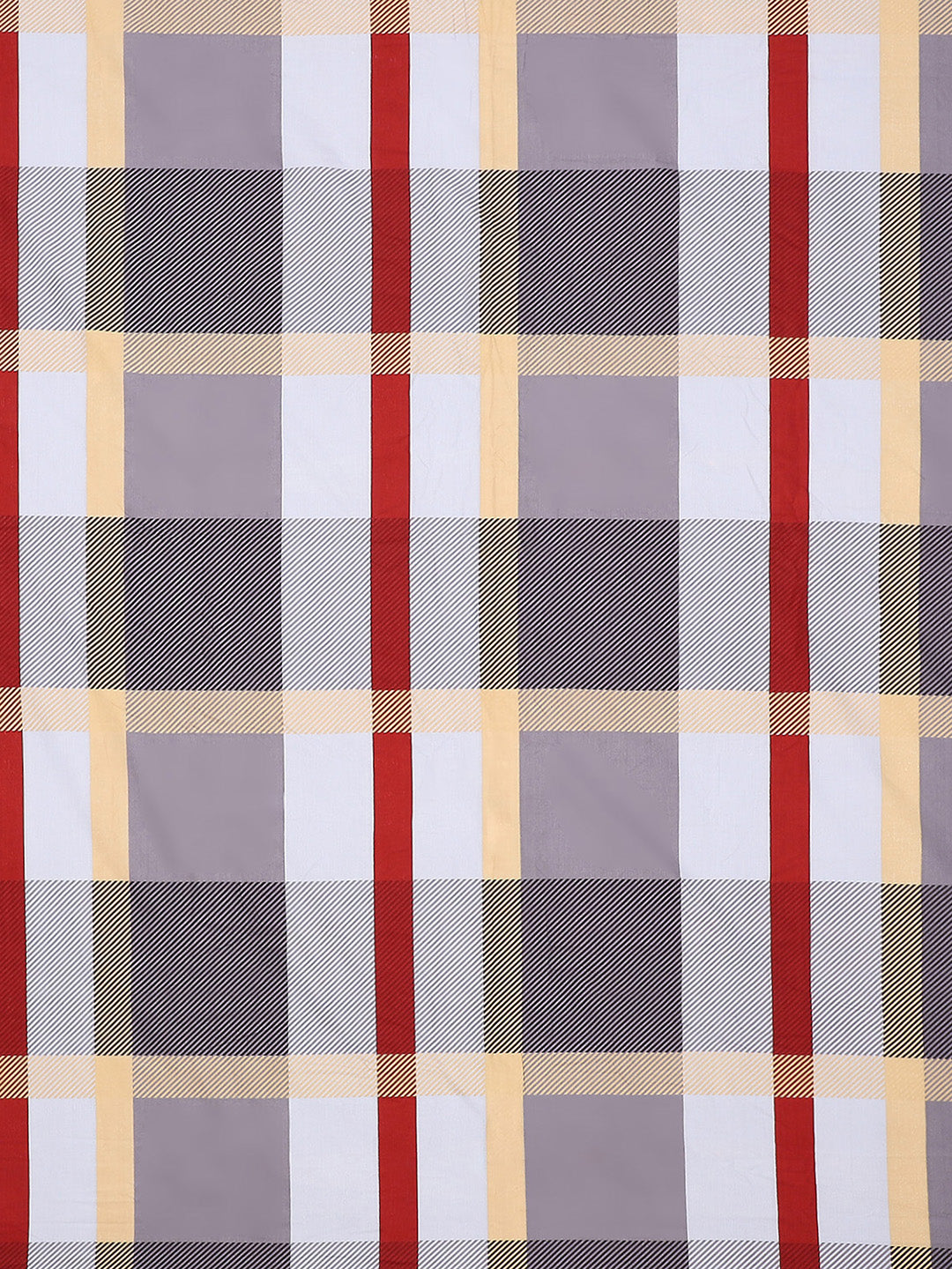 130 GSM Polyester Double Bed Bedsheet with 2 Pillow Covers