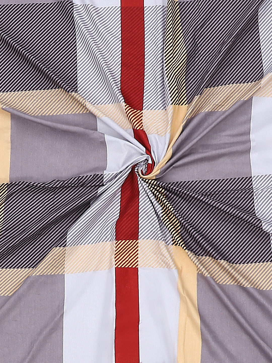 130 GSM Polyester Double Bed Bedsheet with 2 Pillow Covers