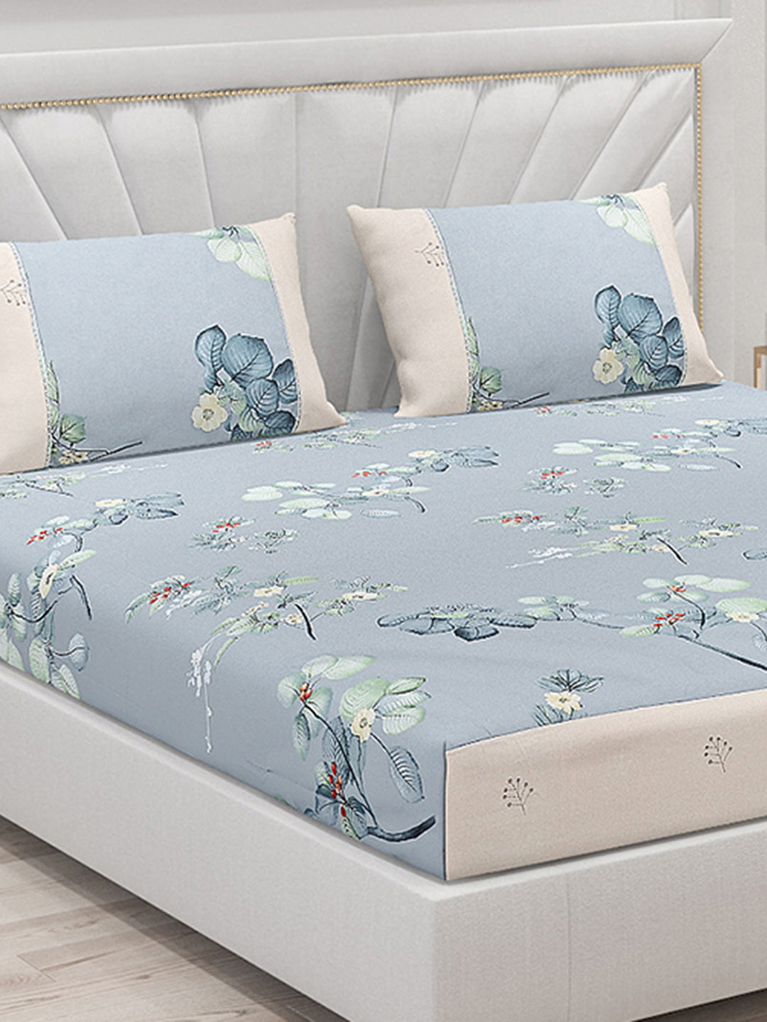 130 GSM Polyester Double Bed Bedsheet with 2 Pillow Covers