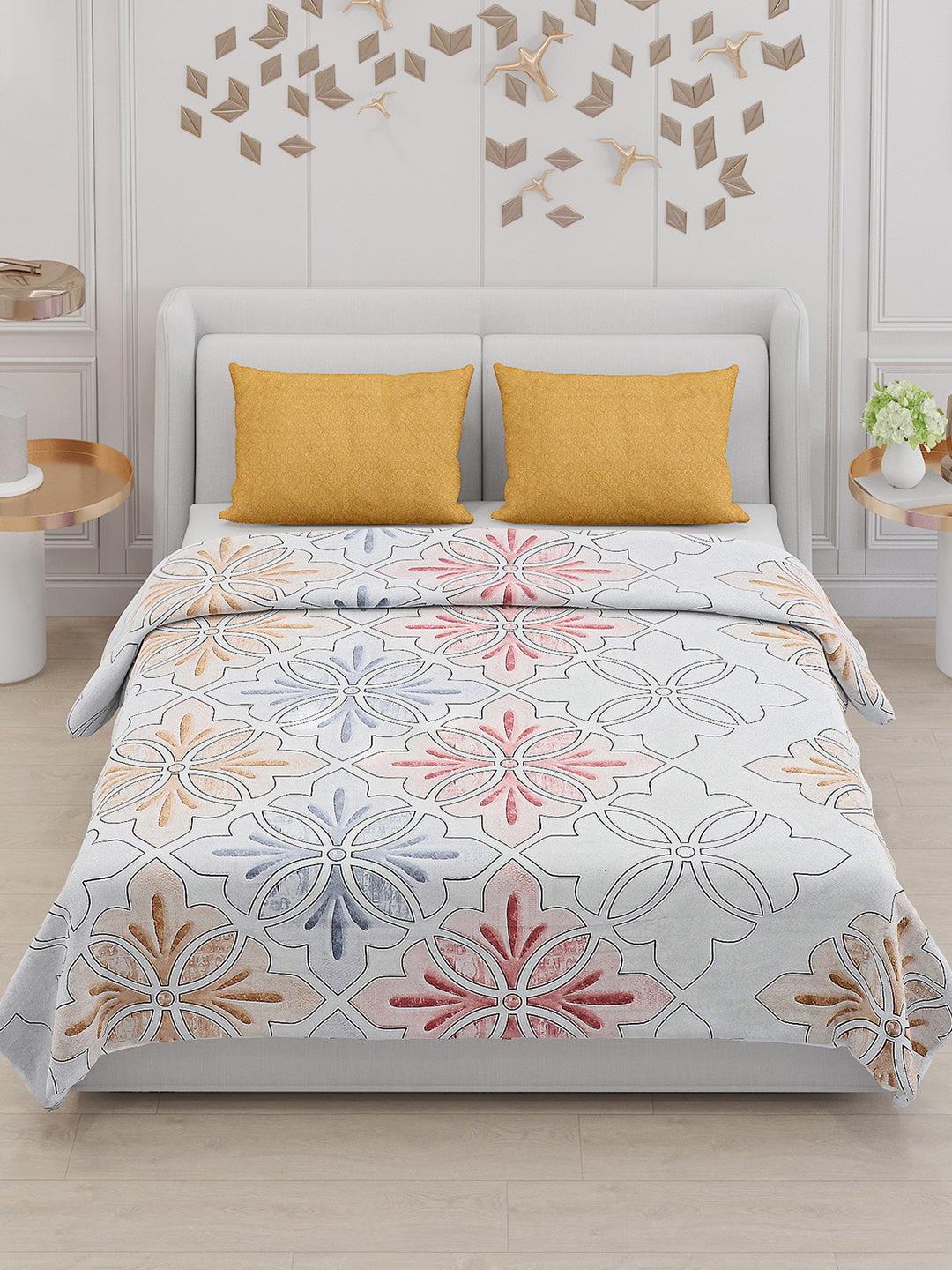 130 GSM Polyester Double Bed Bedsheet with 2 Pillow Covers