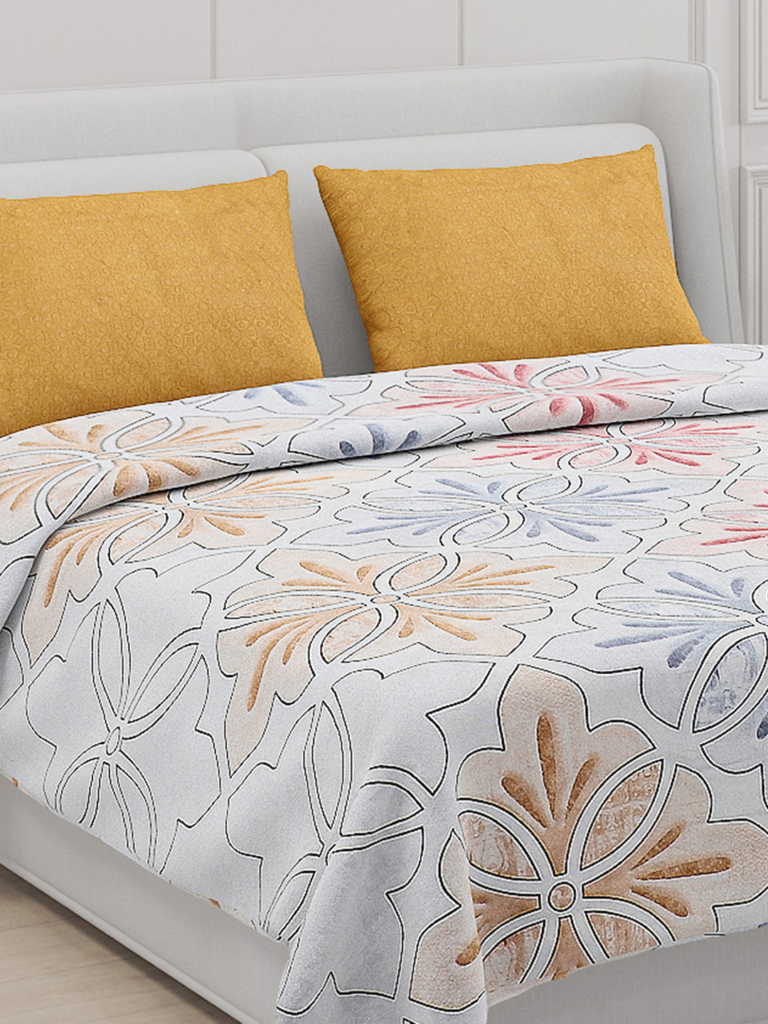 130 GSM Polyester Double Bed Bedsheet with 2 Pillow Covers