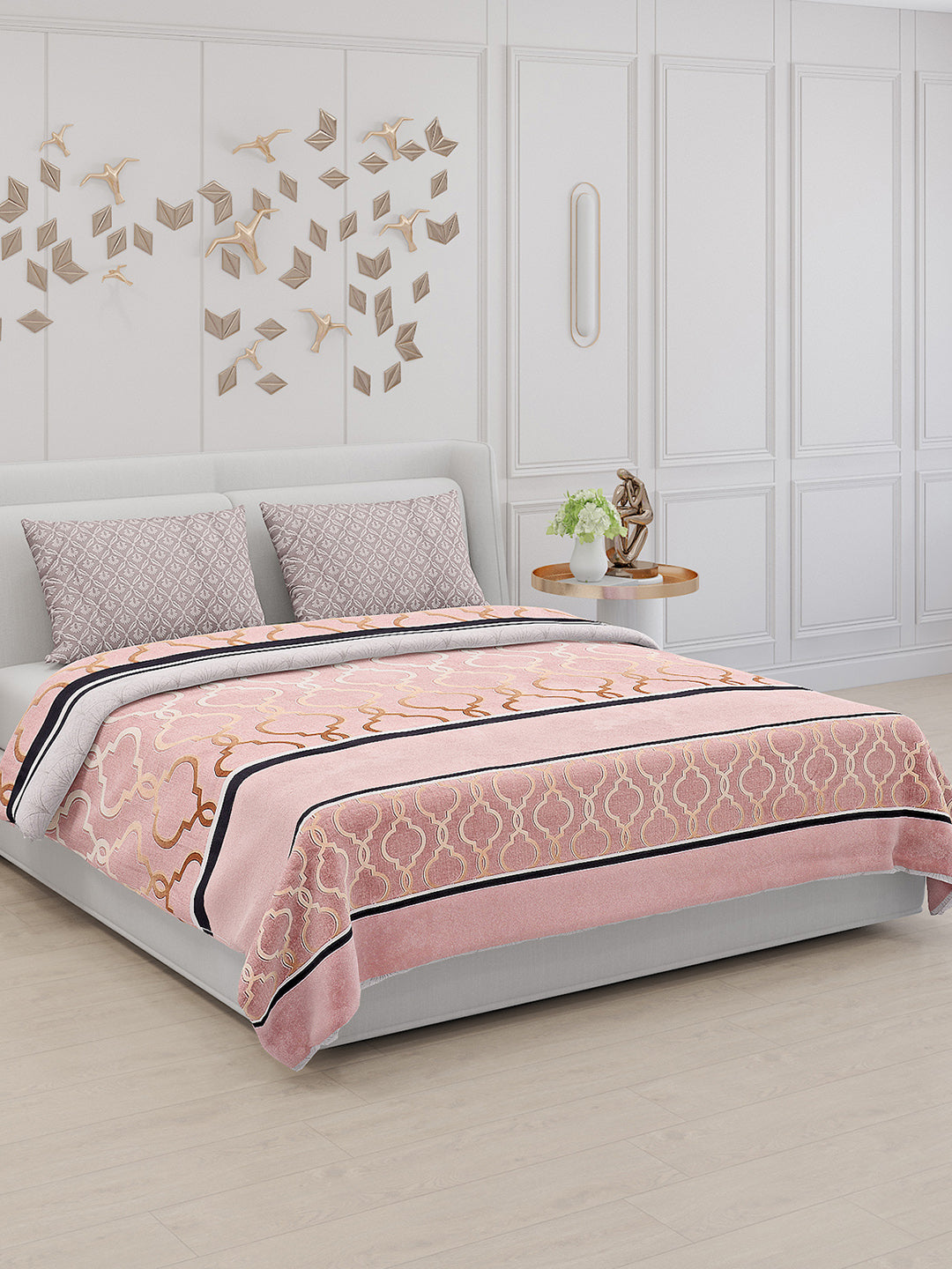 130 GSM Polyester Double Bed Bedsheet with 2 Pillow Covers