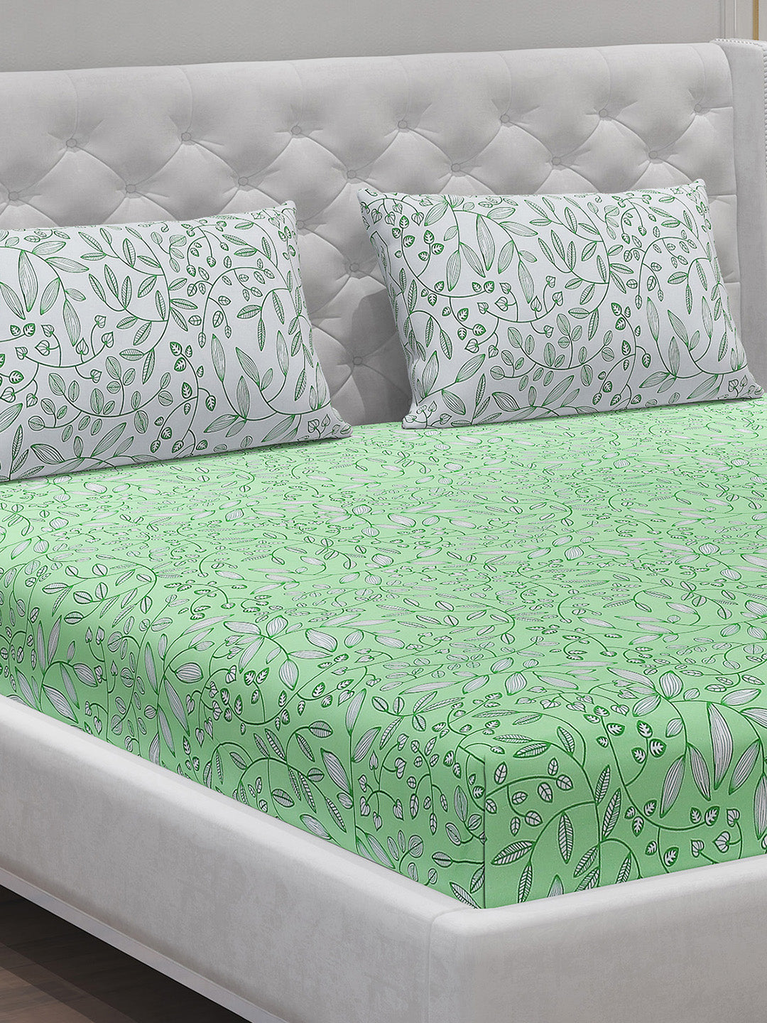 MOCA by Monte Carlo 104 TC Cotton Double Bedsheet with 2 Pillow Covers